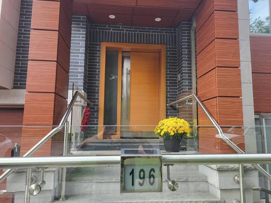 Toronto Modern House Apartment Ngoại thất bức ảnh