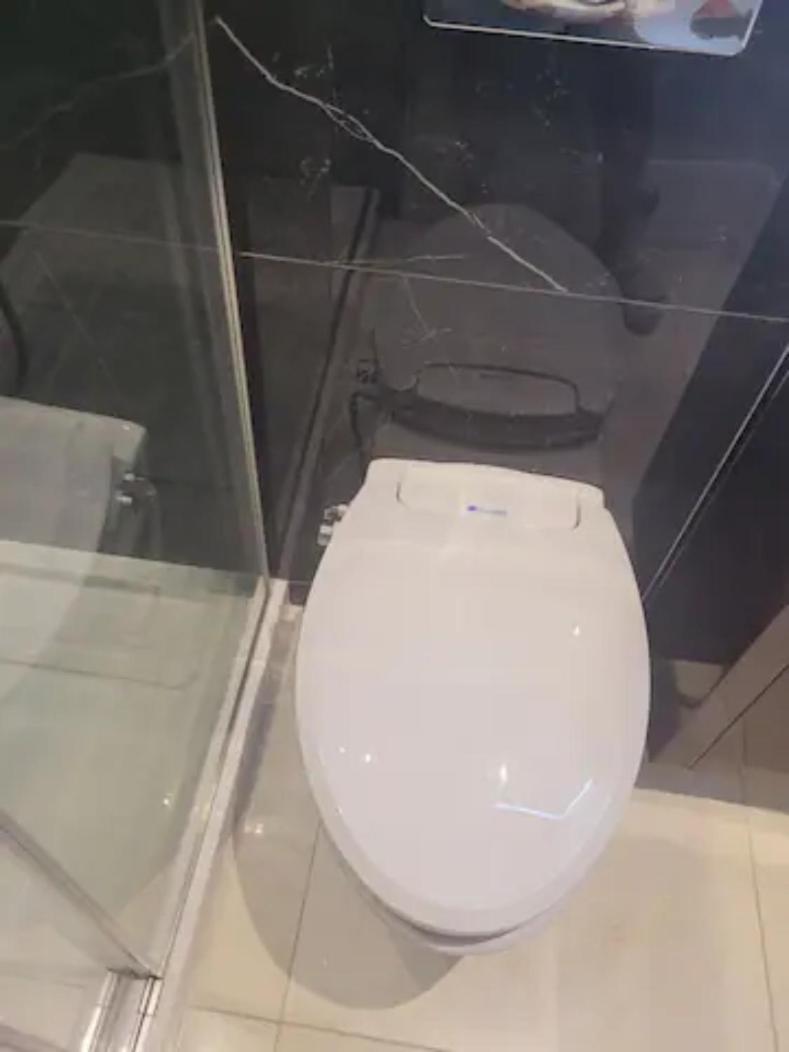 Toronto Modern House Apartment Ngoại thất bức ảnh