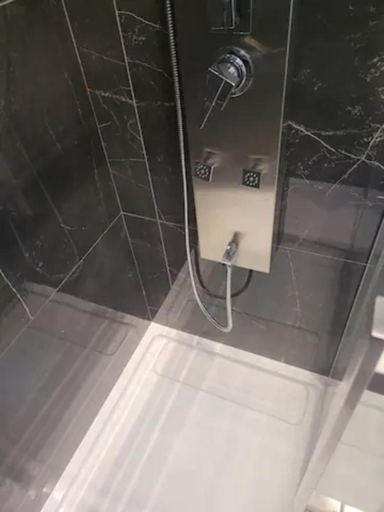 Toronto Modern House Apartment Ngoại thất bức ảnh